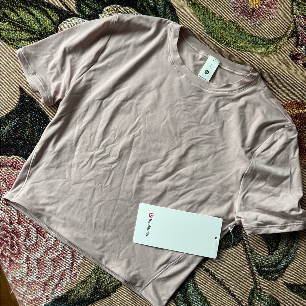 lululemon nulu crewneck crop tee
